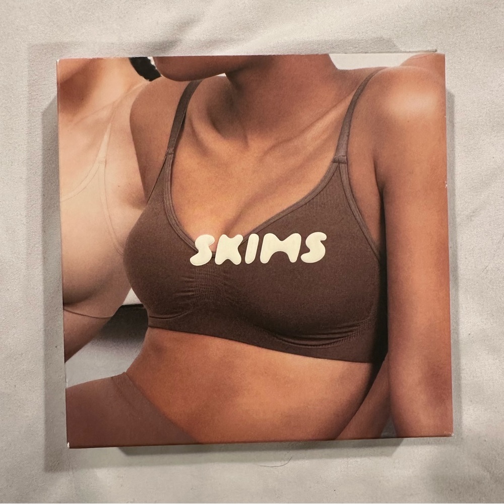 SKIMS Seamless Sculpting Bralette Umber